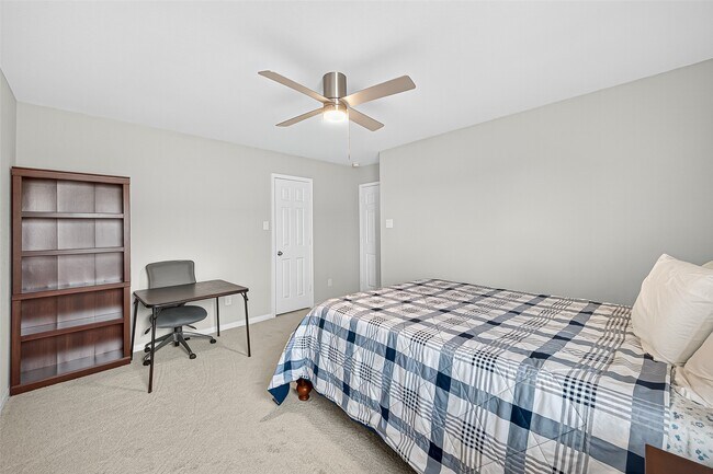 Building Photo - 21319 Tropisea Dr