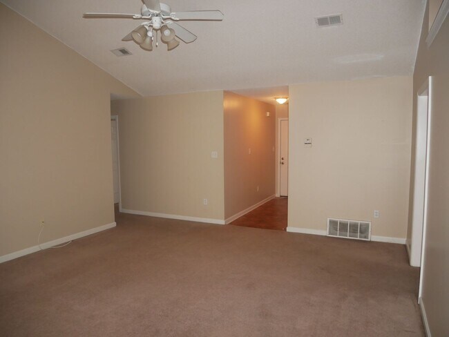 Building Photo - 7747 Mary Payton Dr