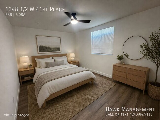 Building Photo - 1348 1/2 W 41st Place-