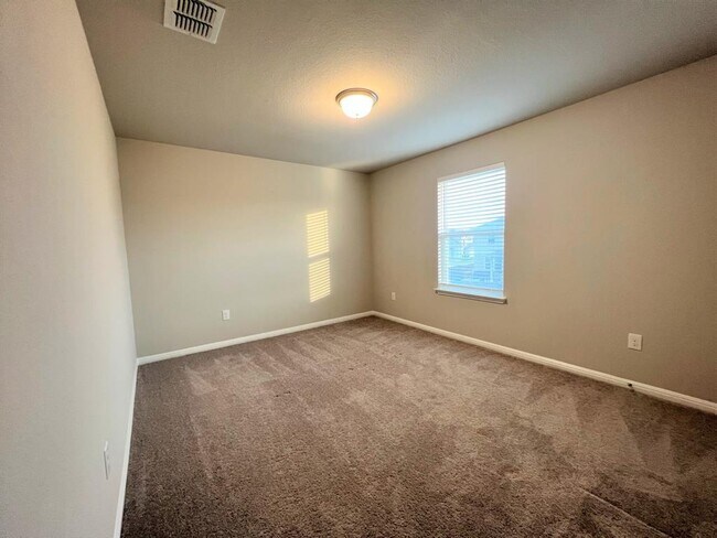 Building Photo - 6413 Owl Creek Ln