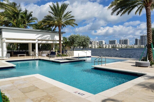 Building Photo - 17111 Biscayne Blvd