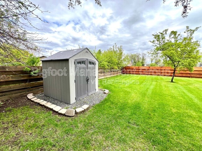 Building Photo - 161 Wedgewood Ln