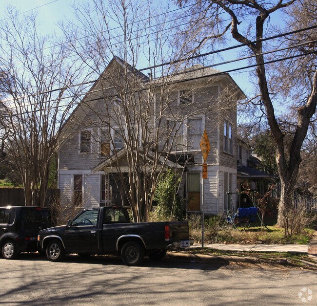 Building Photo - 620 Blanco St