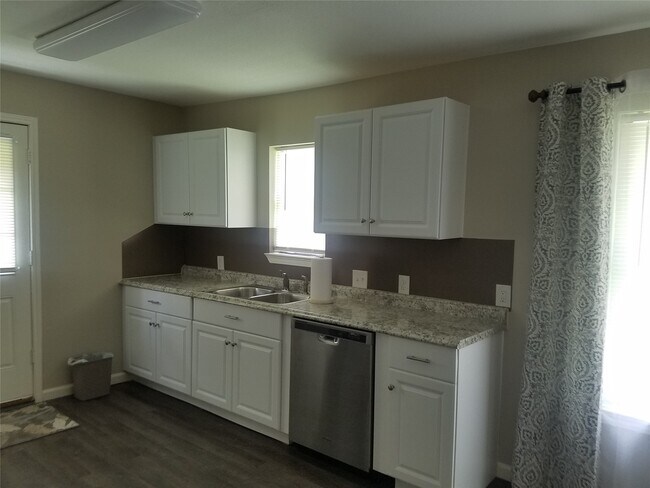 Building Photo - 12933 Barcus Ln