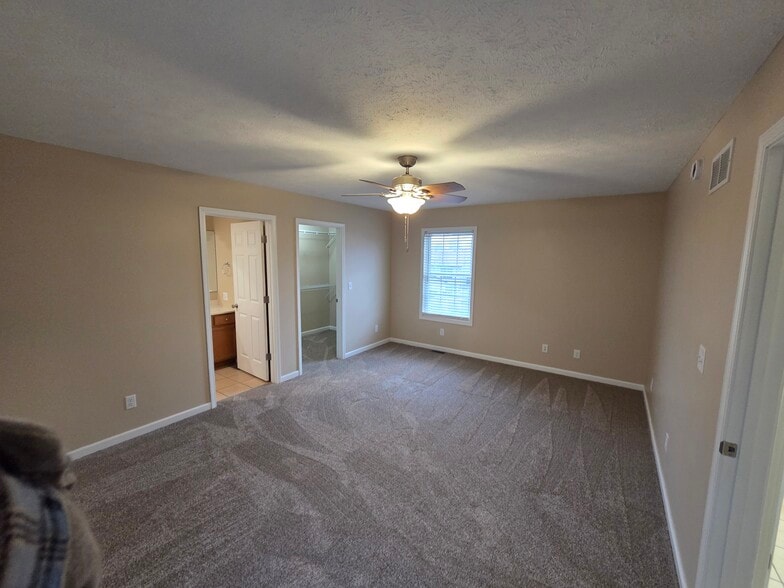 Building Photo - 835 Cornsilk Ct