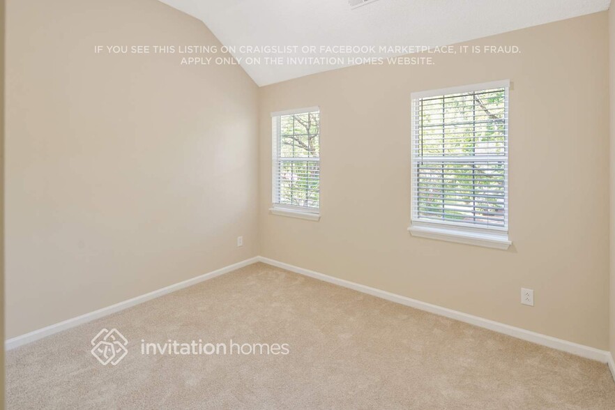 Building Photo - 7204 Scarlet Runner Dr
