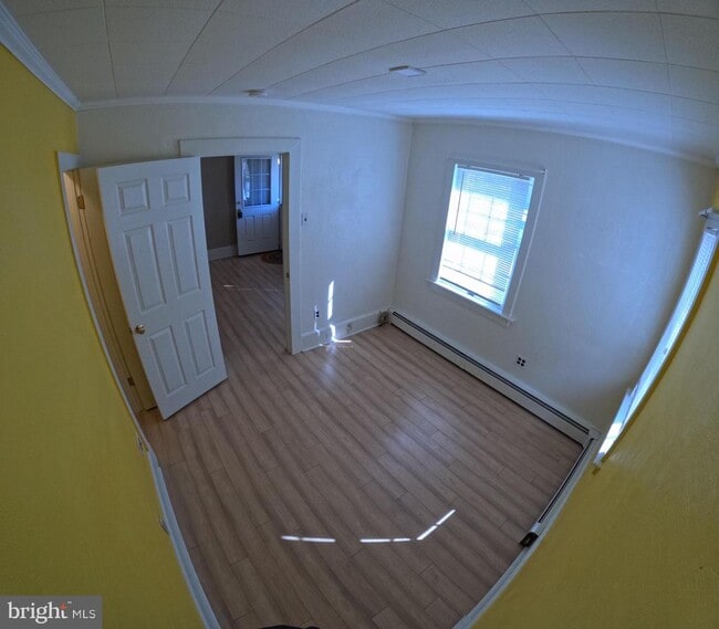 Building Photo - 2505 Wilson Ave
