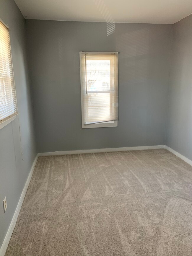 Master Bedroom - 110 W Harry Ave