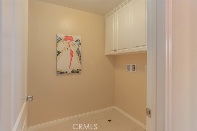 Building Photo - 726 Huron Dr