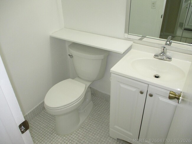 Building Photo - 506 Mansfield M