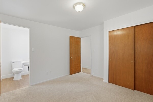 Building Photo - 785 Simoron Dr