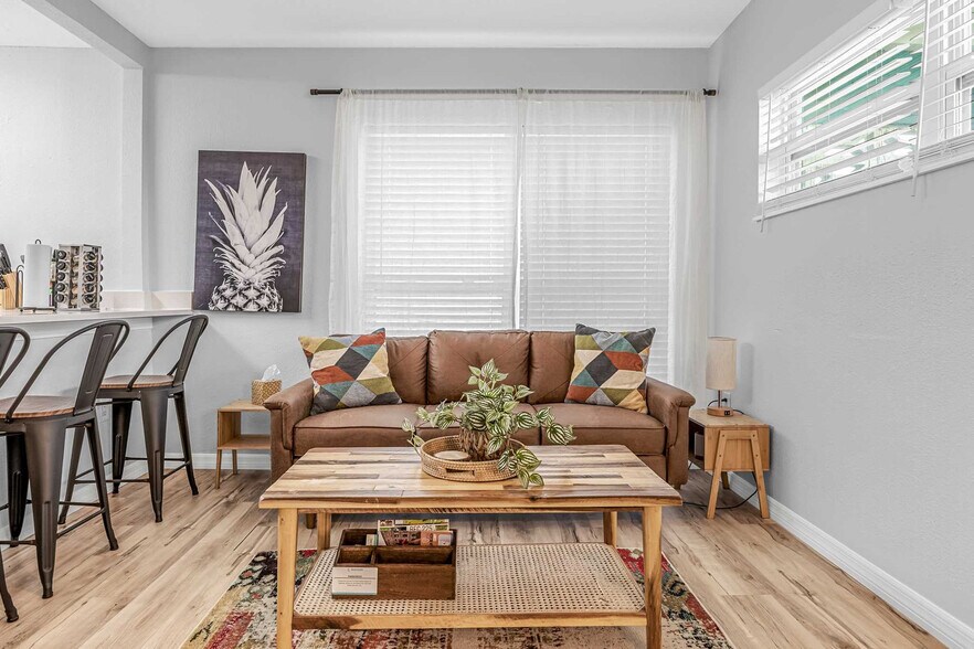 Building Photo - 3524 S Atlantic Ave