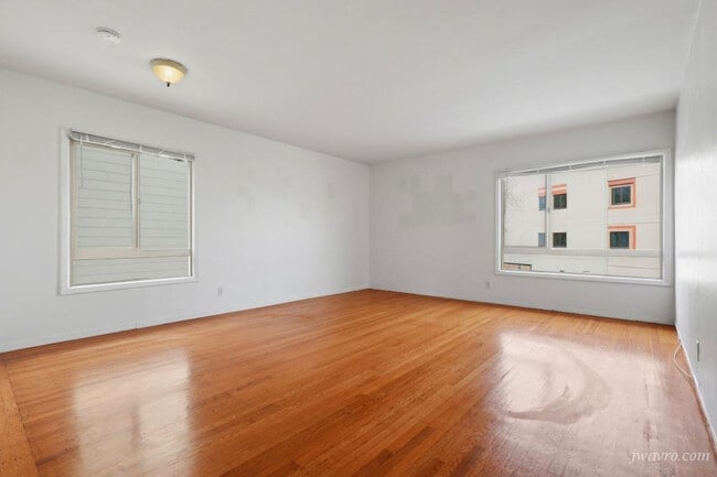 Building Photo - 80 Terra Vista Ave