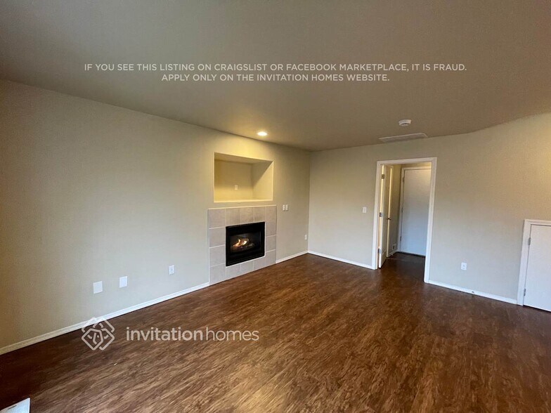 Building Photo - 7420 46th Pl NE