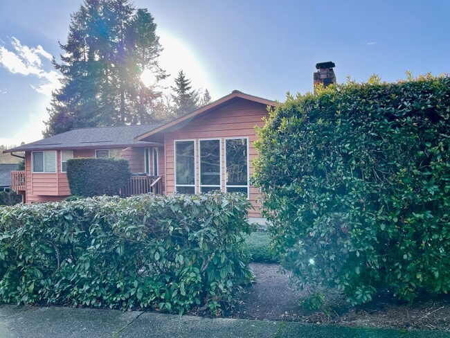 Building Photo - One Bedroom ADU in Broadview!