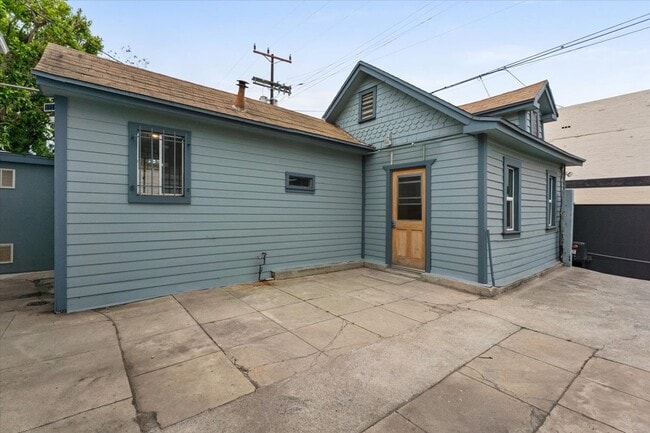 Building Photo - 961.5 Marco Pl