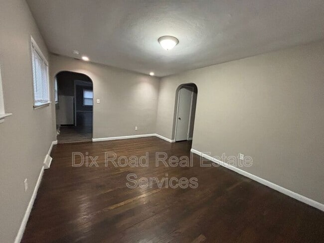 Building Photo - 2237 Carolina St