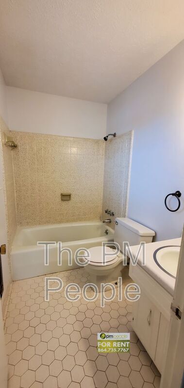 Building Photo - 117 Avalon Cir