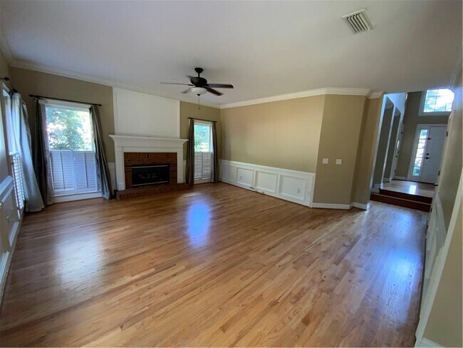 Building Photo - 165 Kiveton Park Dr