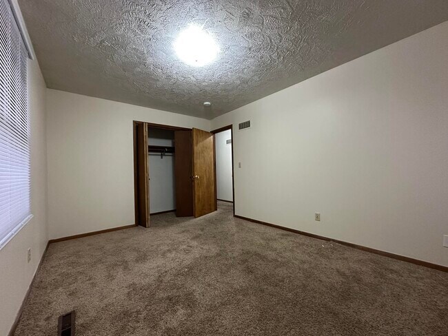 Building Photo - 6730 Havelock Ave