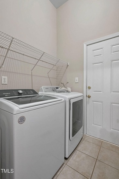 Building Photo - 107 Governors House Dr