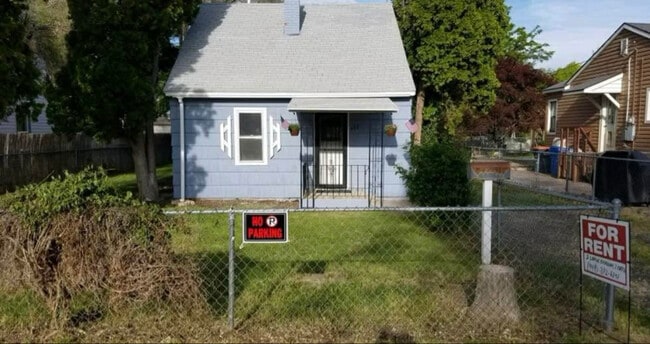 Building Photo - 472 Jefferson St