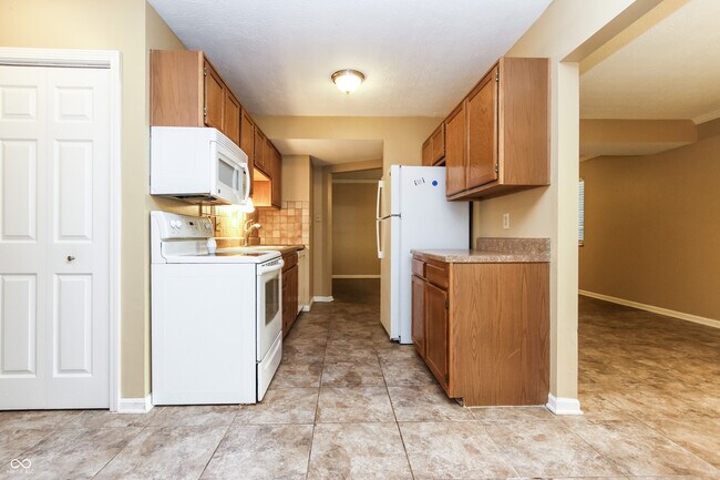 Building Photo - 164 Westridge Blvd