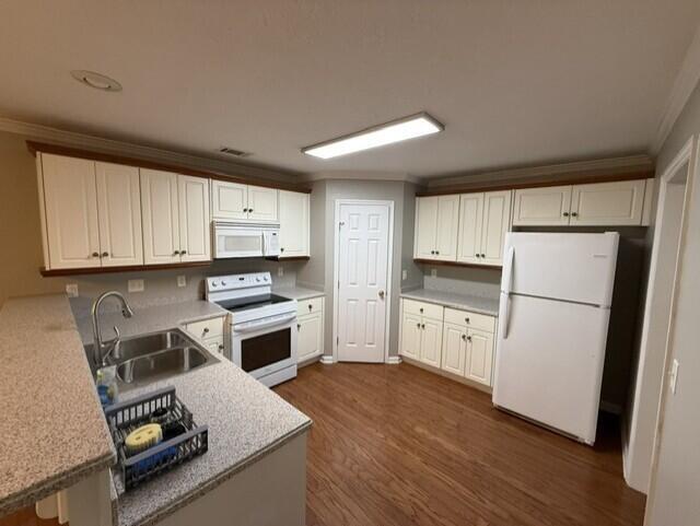 Building Photo - 175 Oakland Dr