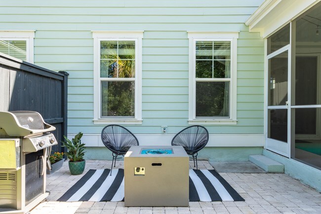 Building Photo - 2147 Oyster Reef Ln