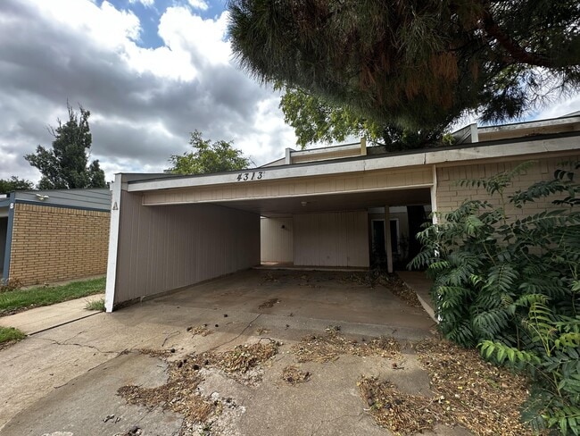 Primary Photo - 4313 53rd St
