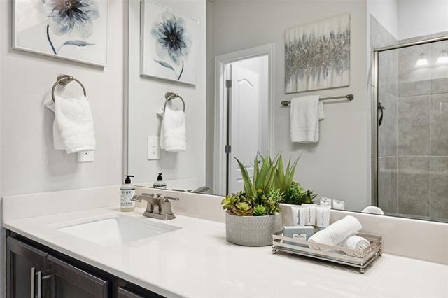 Building Photo - 1200 Lamar Dr