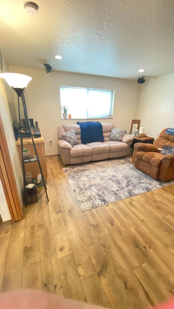 Building Photo - Lakeview Property in Hauser; Utilities Inc...