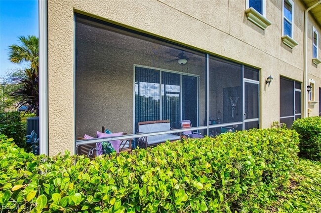 Building Photo - 3230 Cottonwood Bend