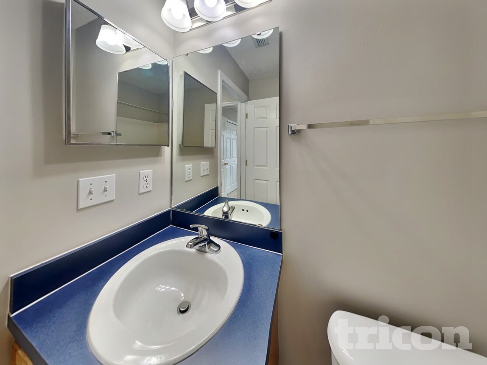 Building Photo - 3464 Brahma Bull Cir N