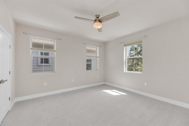 Building Photo - 4110 Nitschke St