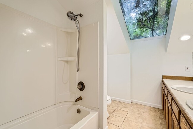 Building Photo - Available NOW! Waterfront >> Newly Remodel...