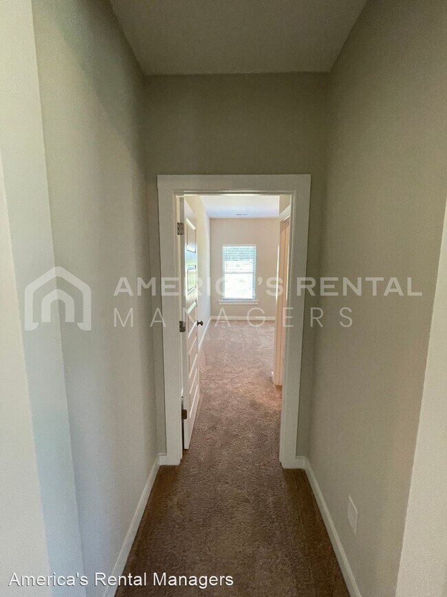 Building Photo - 3 br, 2 bath House - 226 Graham Circle