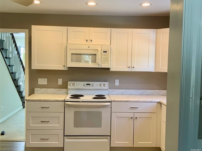 Building Photo - 197 Morris Ave