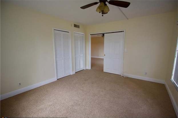 Building Photo - 3050 N Palm Aire Dr