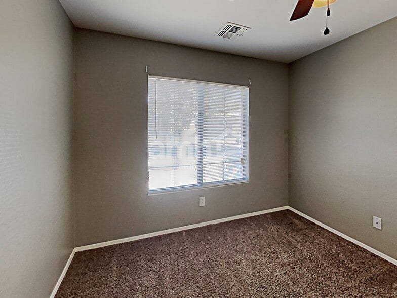 Building Photo - 14832 N 124th Ln