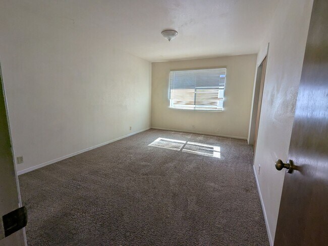 Building Photo - 1928 8th St