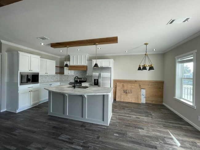 Building Photo - 52 Orange Blossom St