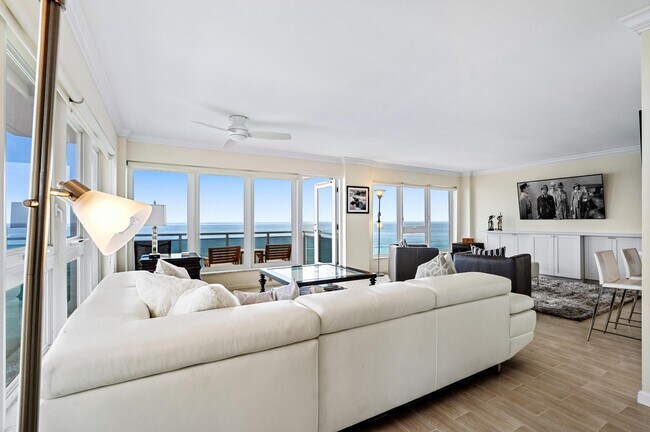 Building Photo - 2066 N Ocean Blvd