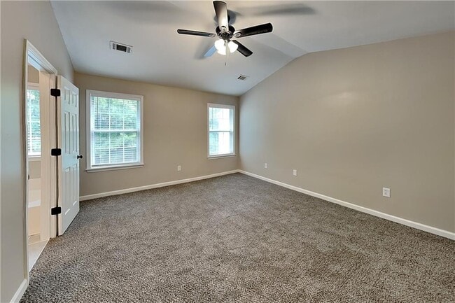 Building Photo - 2250 Winthrope Way Dr