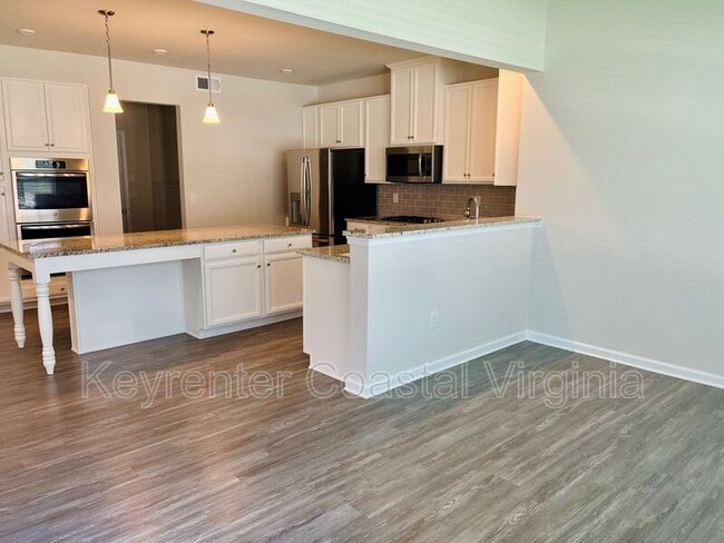 Building Photo - 176 Boxwood Ln