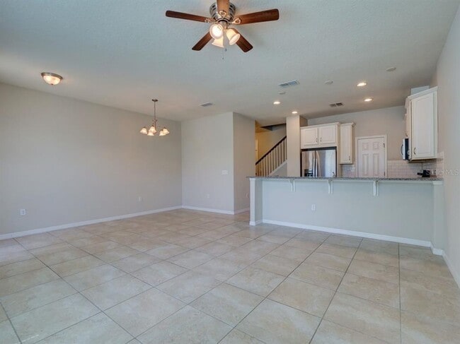 Building Photo - 2566 Amati Dr