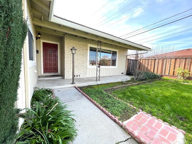 Building Photo - 4876 Springdale Dr