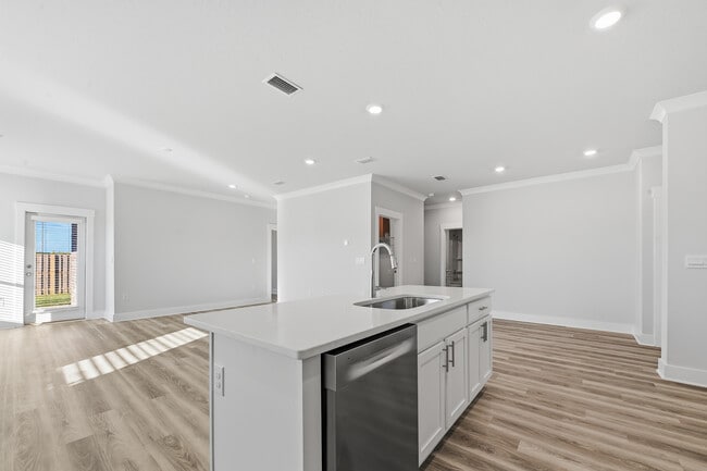 Building Photo - 1085 Hayward Lp