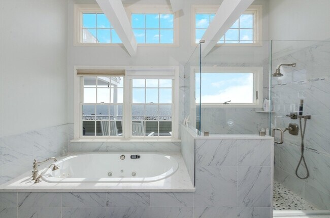 Building Photo - 7 Anawan Rd