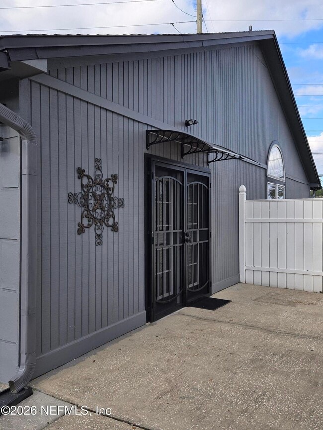 Building Photo - 6931 Cane Grass Ln E